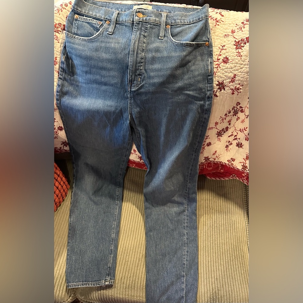 Madewell “The Momjean” size 31